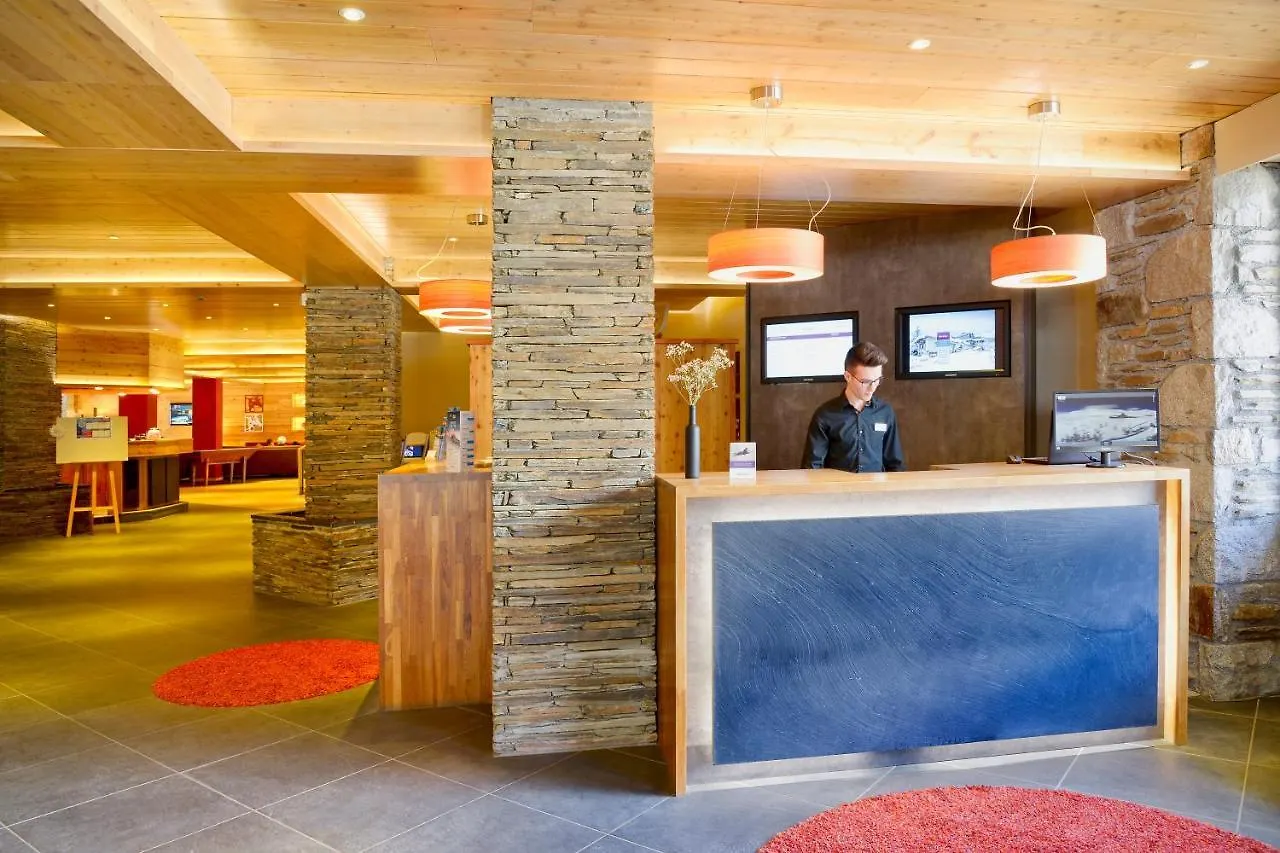 Mercure Saint-Lary France