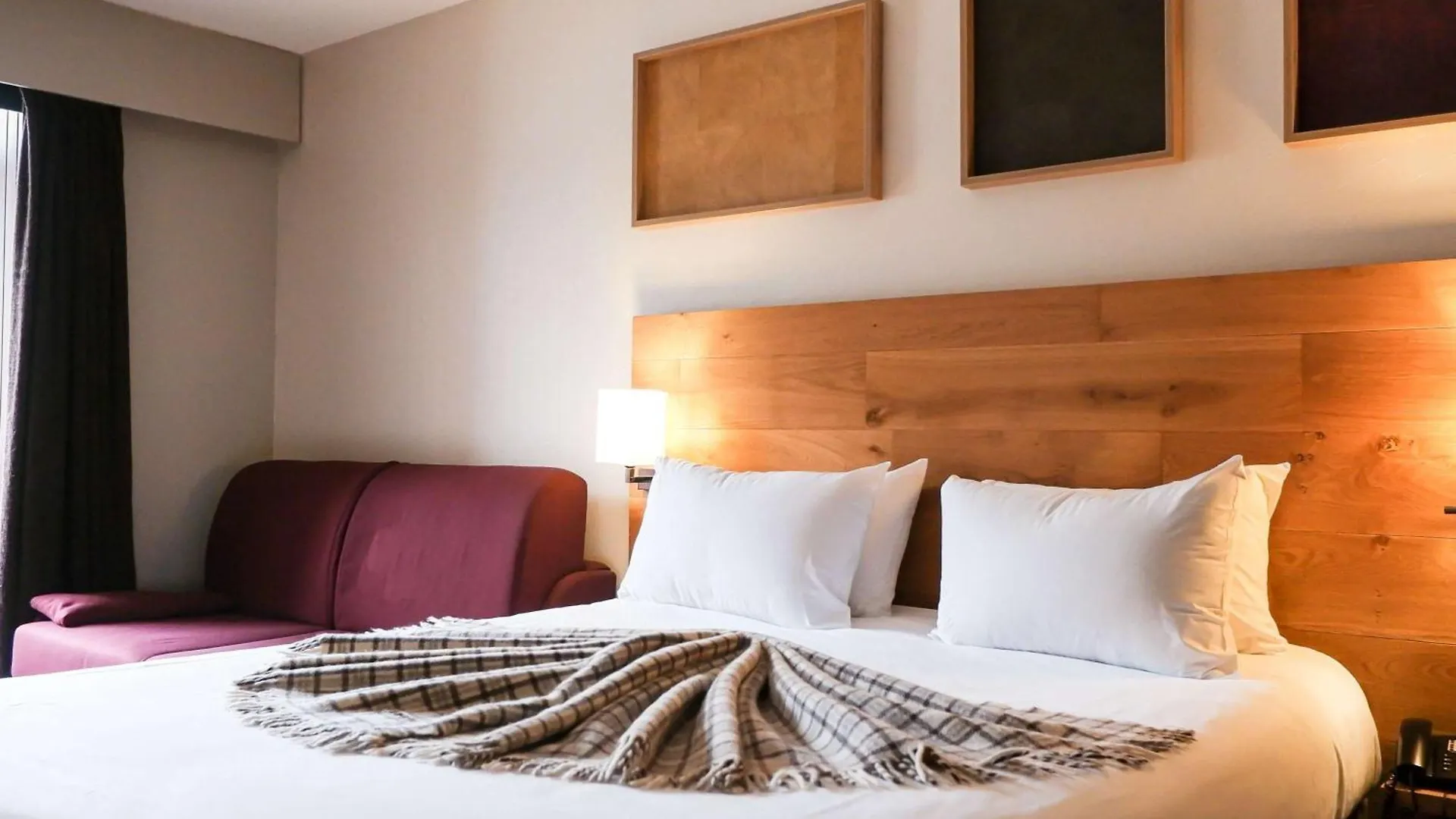 Mercure Saint-Lary France