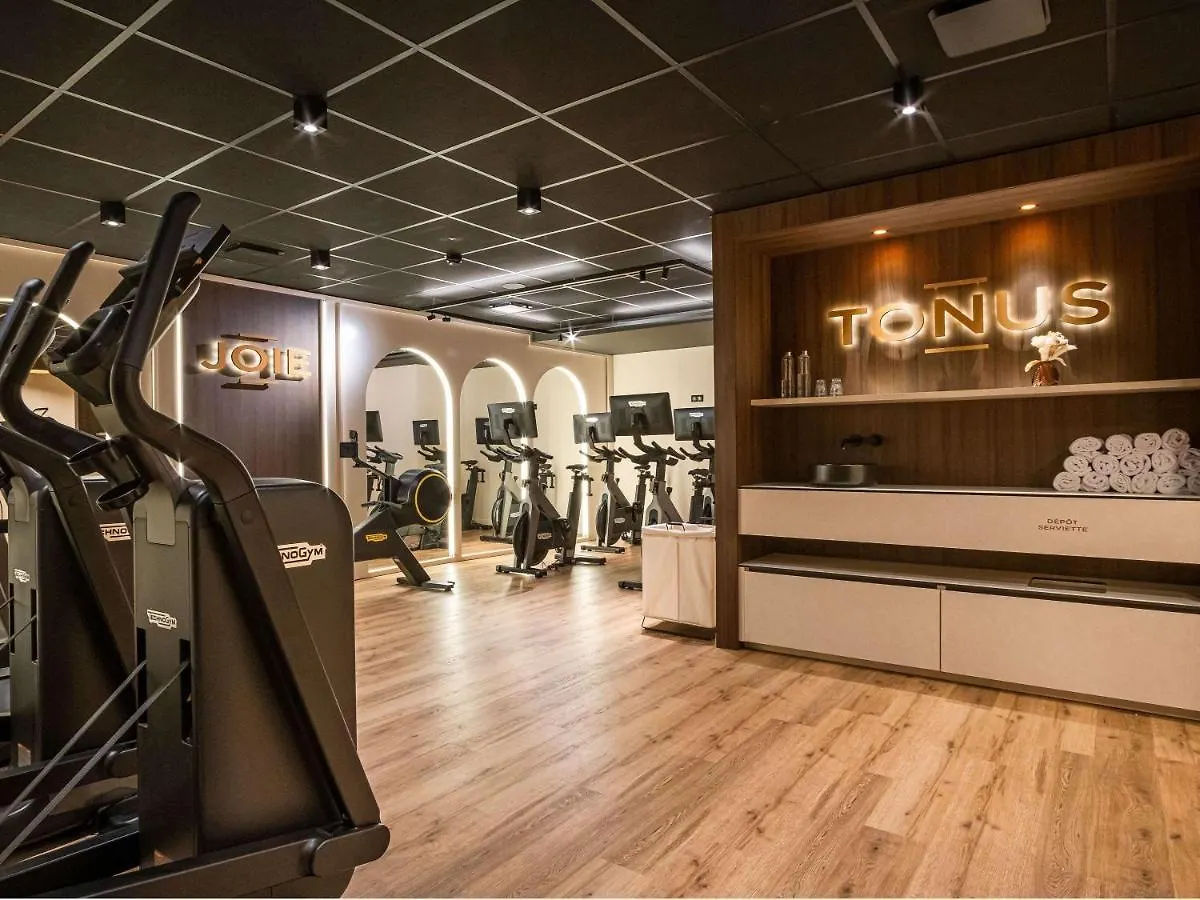 **** Otel Mercure Saint-Lary Fransa