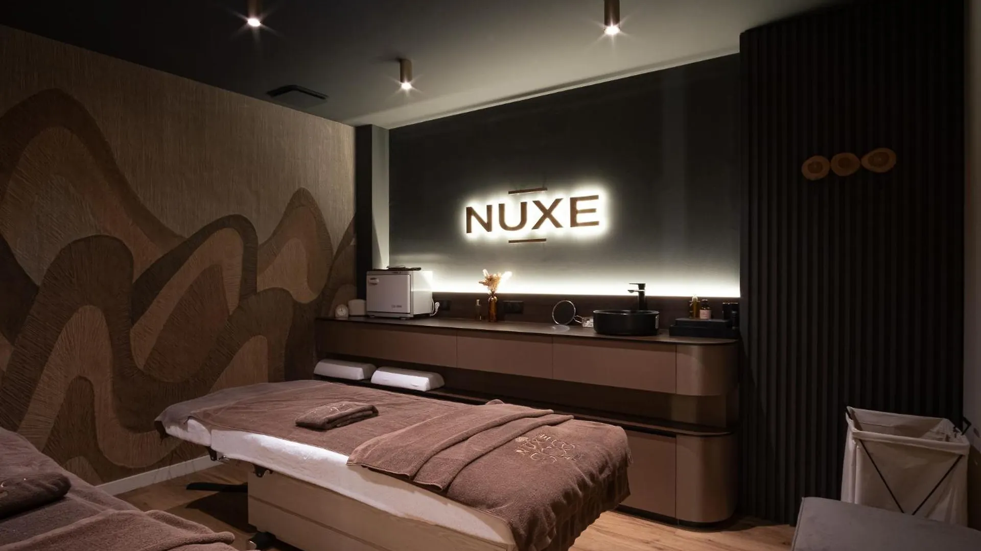 **** Otel Mercure Saint-Lary Fransa